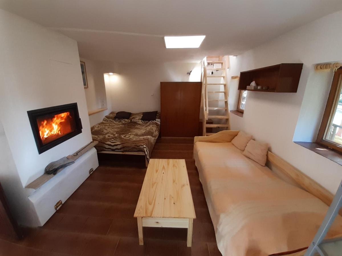 Holiday Home Zajicovi Rabyne Ngoại thất bức ảnh